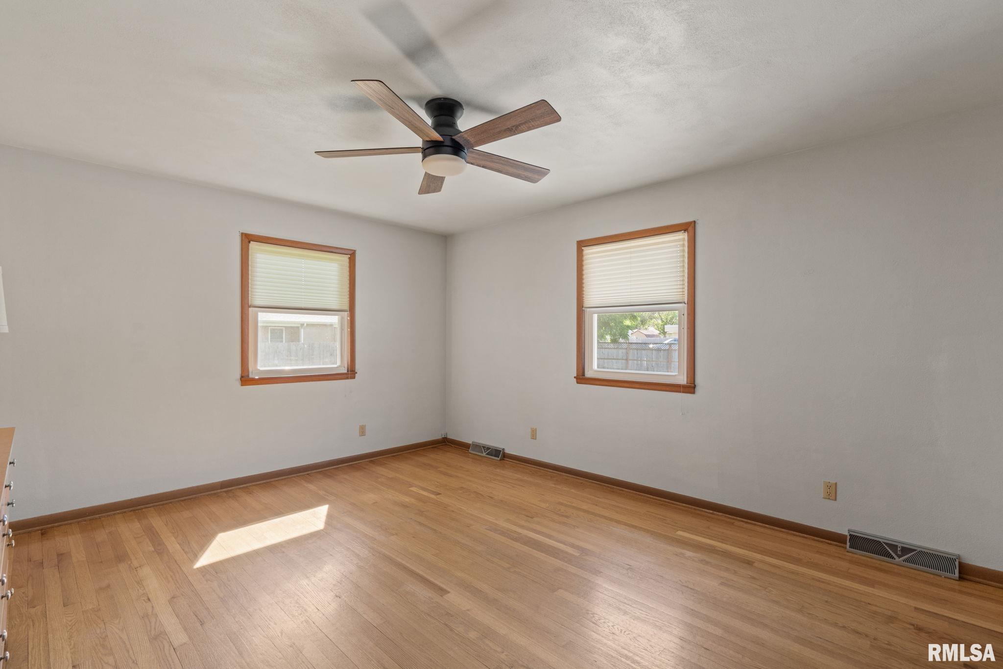 1410 49th Street Moline, IL 61265 - Photo 18 of 45