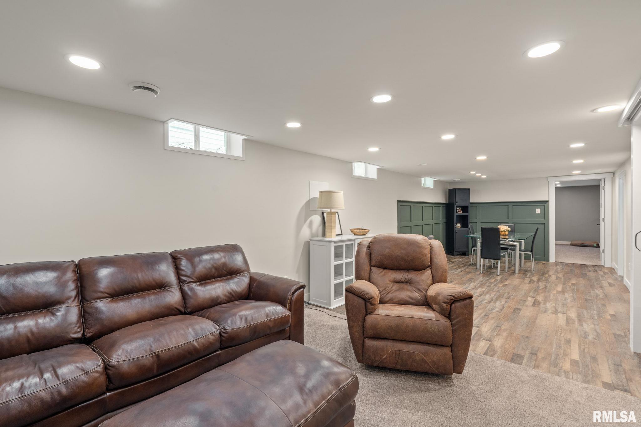 1410 49th Street Moline, IL 61265 - Photo 26 of 45