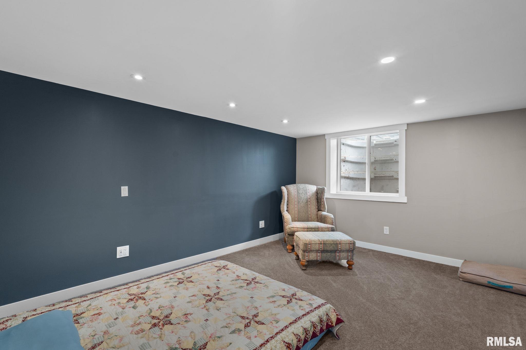 1410 49th Street Moline, IL 61265 - Photo 35 of 45