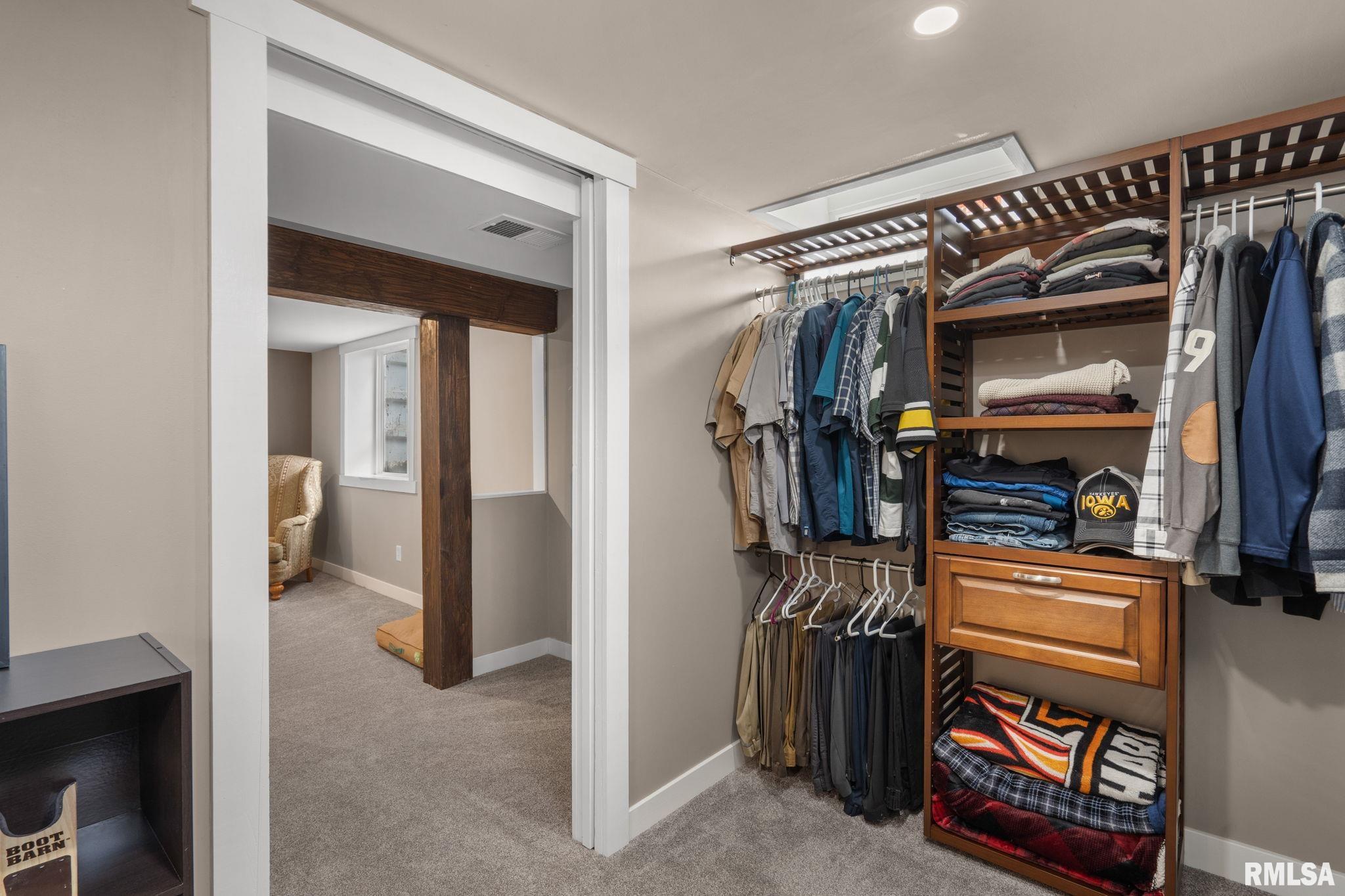 1410 49th Street Moline, IL 61265 - Photo 38 of 45