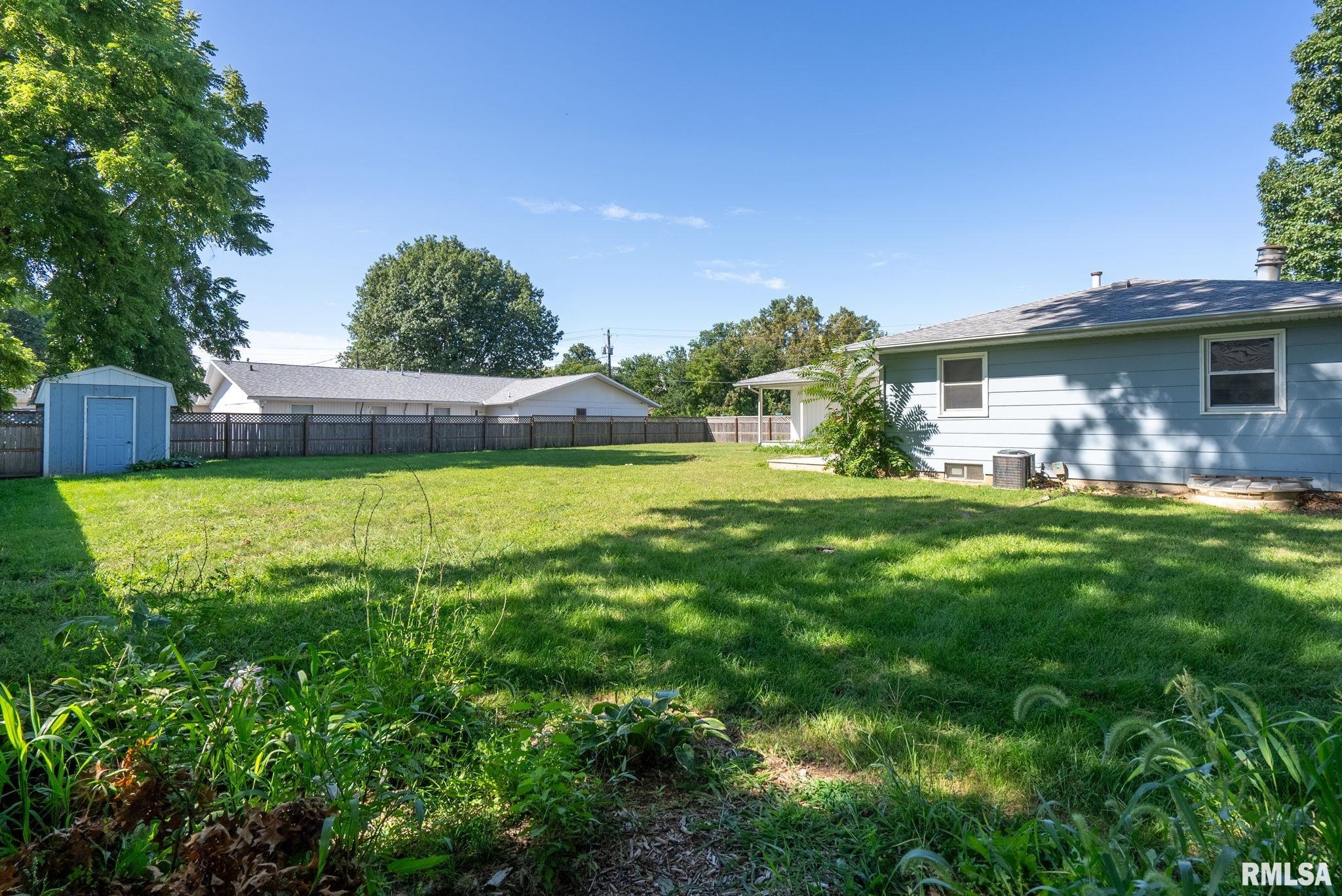 1410 49th Street Moline, IL 61265 - Photo 5 of 45