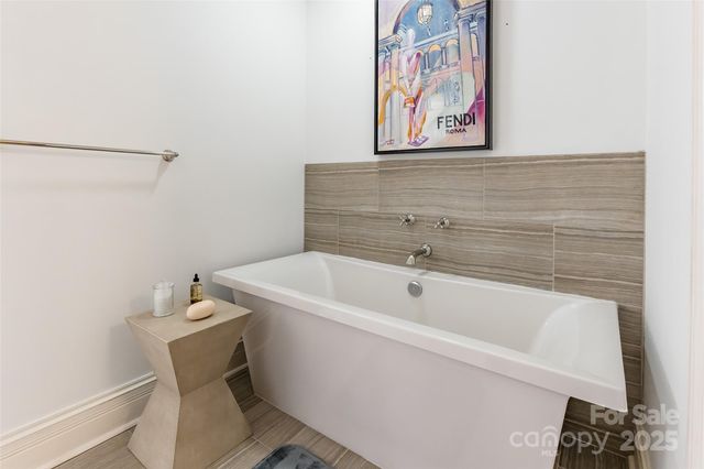 $3,150,000 | 222 South Caldwell Street, Unit 2203, Charlotte, NC 28202