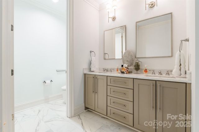 $3,150,000 | 222 South Caldwell Street, Unit 2203, Charlotte, NC 28202