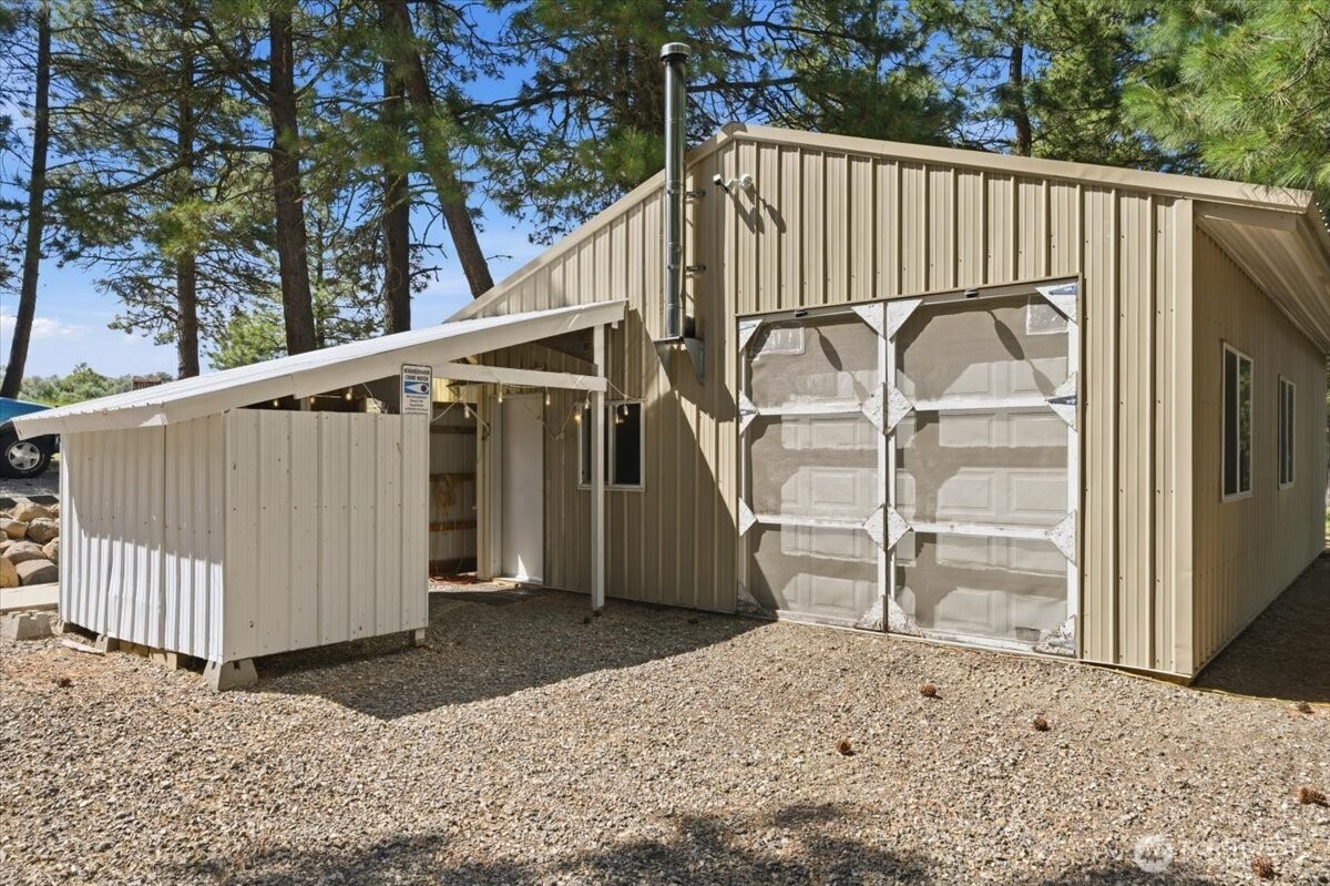 389 Muledeer Road East Wenatchee, WA 98802 - Photo 23 of 36