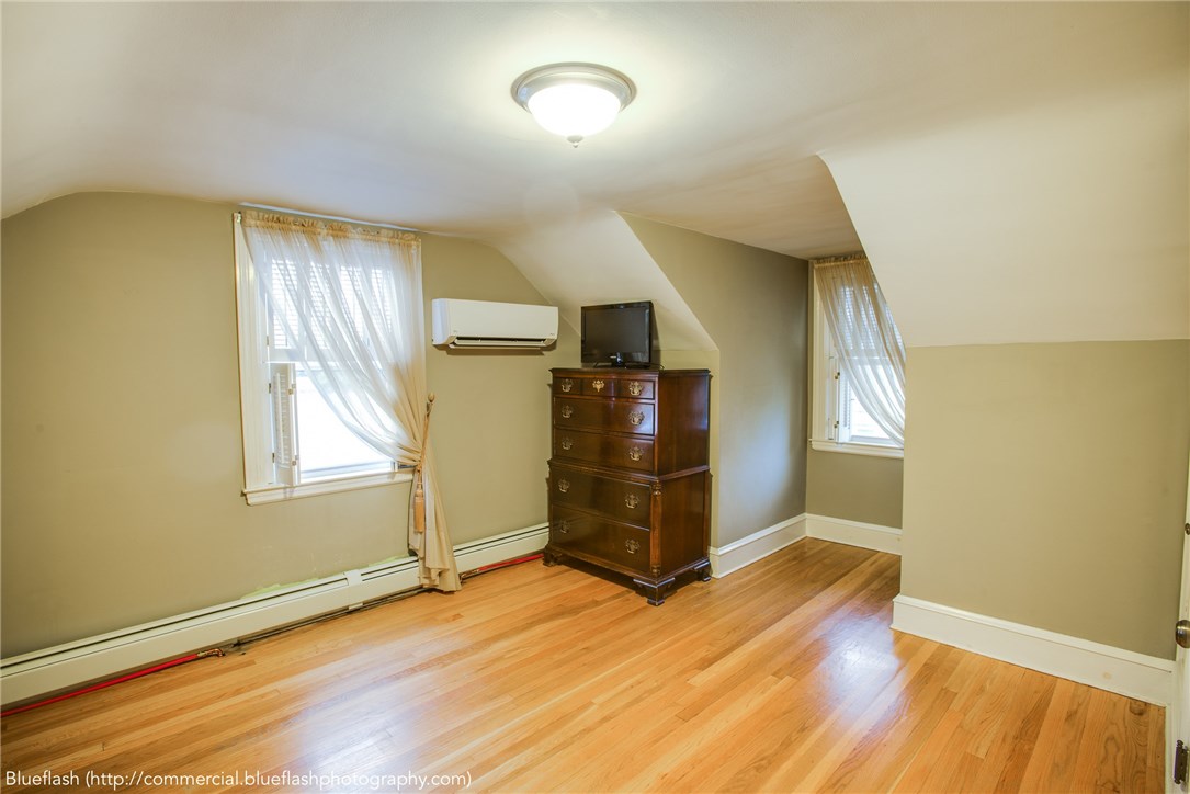 85 Fillmore Street Pawtucket, RI 02860 - Photo 20 of 27 Gallery Image 20
