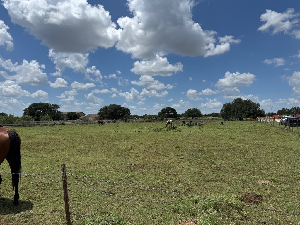 550 Pvt Road 912 Georgetown, TX 78628 - Photo 2 of 5
