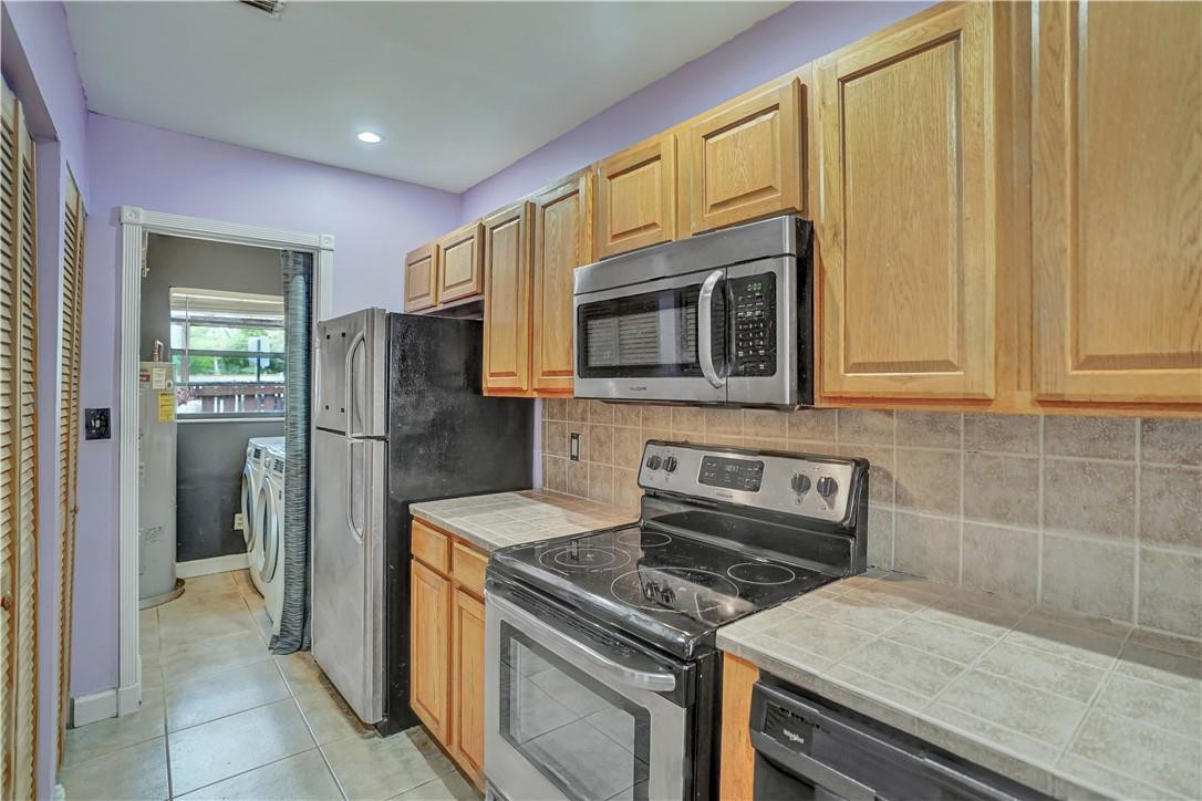 1178 North University Drive, Unit 87 Plantation, FL 33322 - Photo 11 of 35 Photo 12