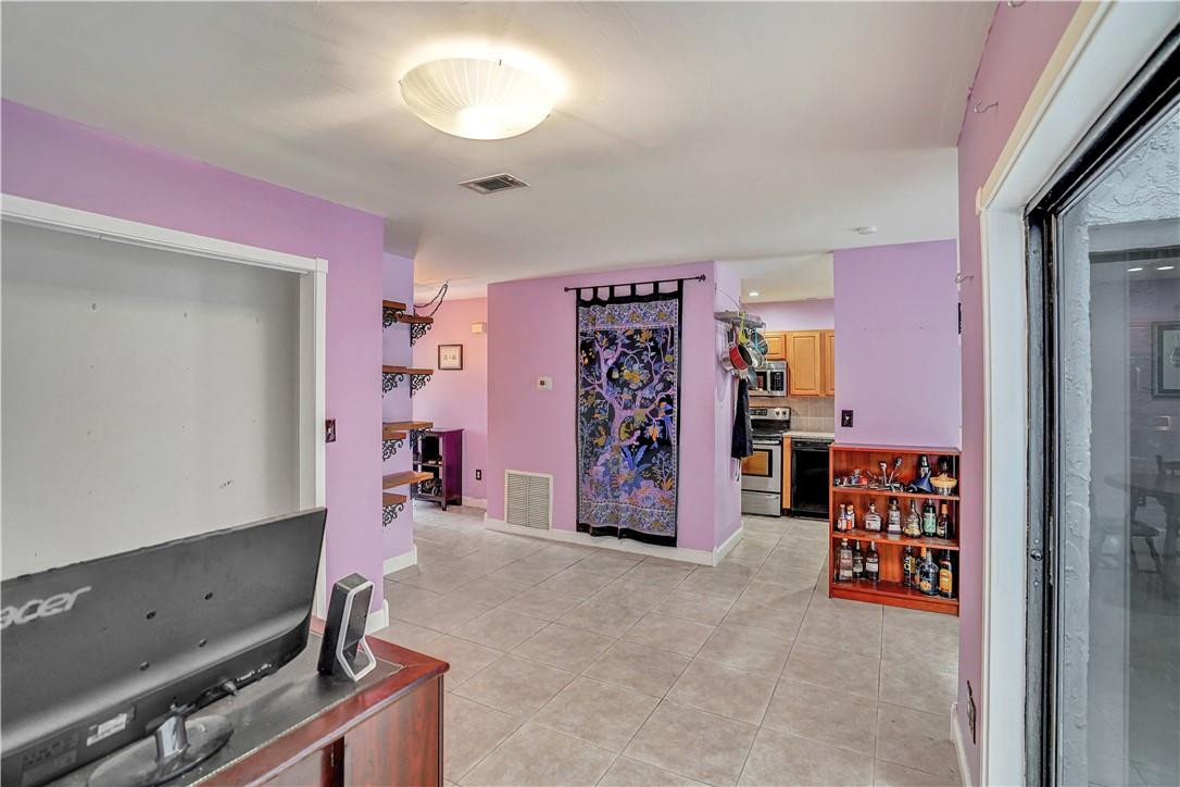 1178 North University Drive, Unit 87 Plantation, FL 33322 - Photo 17 of 35 Photo 18