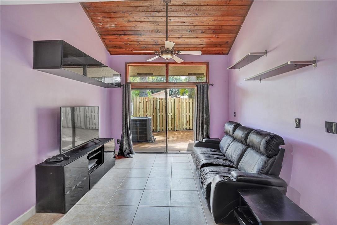 1178 North University Drive, Unit 87 Plantation, FL 33322 - Photo 21 of 35 Photo 22