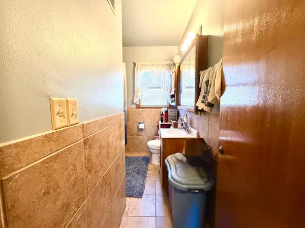 $192,000 | 1015 Fredrick Avenue, Worthington, MN 56187