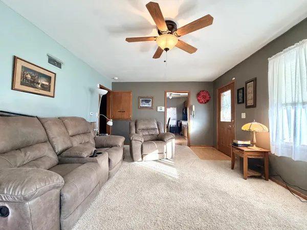 $192,000 | 1015 Fredrick Avenue, Worthington, MN 56187