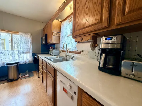 $192,000 | 1015 Fredrick Avenue, Worthington, MN 56187