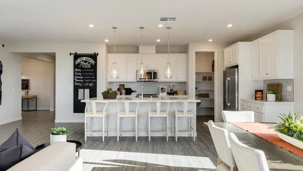 $739,937 | 3230 Oak Trl Drive, Manteca, CA 95337