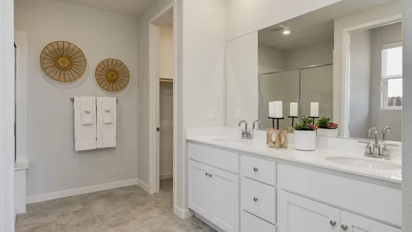 $739,937 | 3230 Oak Trl Drive, Manteca, CA 95337