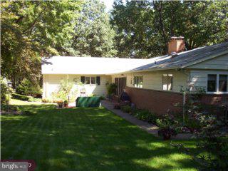 1404 Holt Road Huntingdon Valley, PA 19006 - Photo 2 of 5 Gallery Image 2