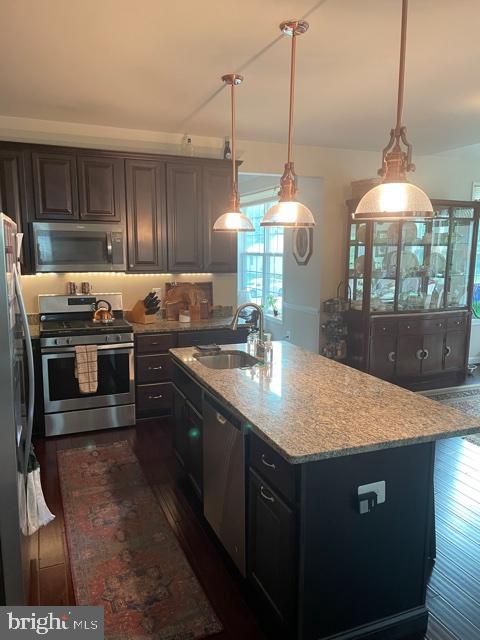 6705 Chapel Dale Road Bowie, MD 20720 - Photo 12 of 28 Kitchen with granite island