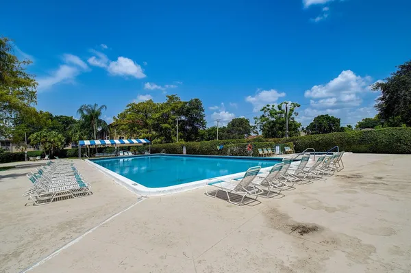 $2,000 | 7940 Northwest 50th Street, Unit 203, Lauderhill, FL 33351