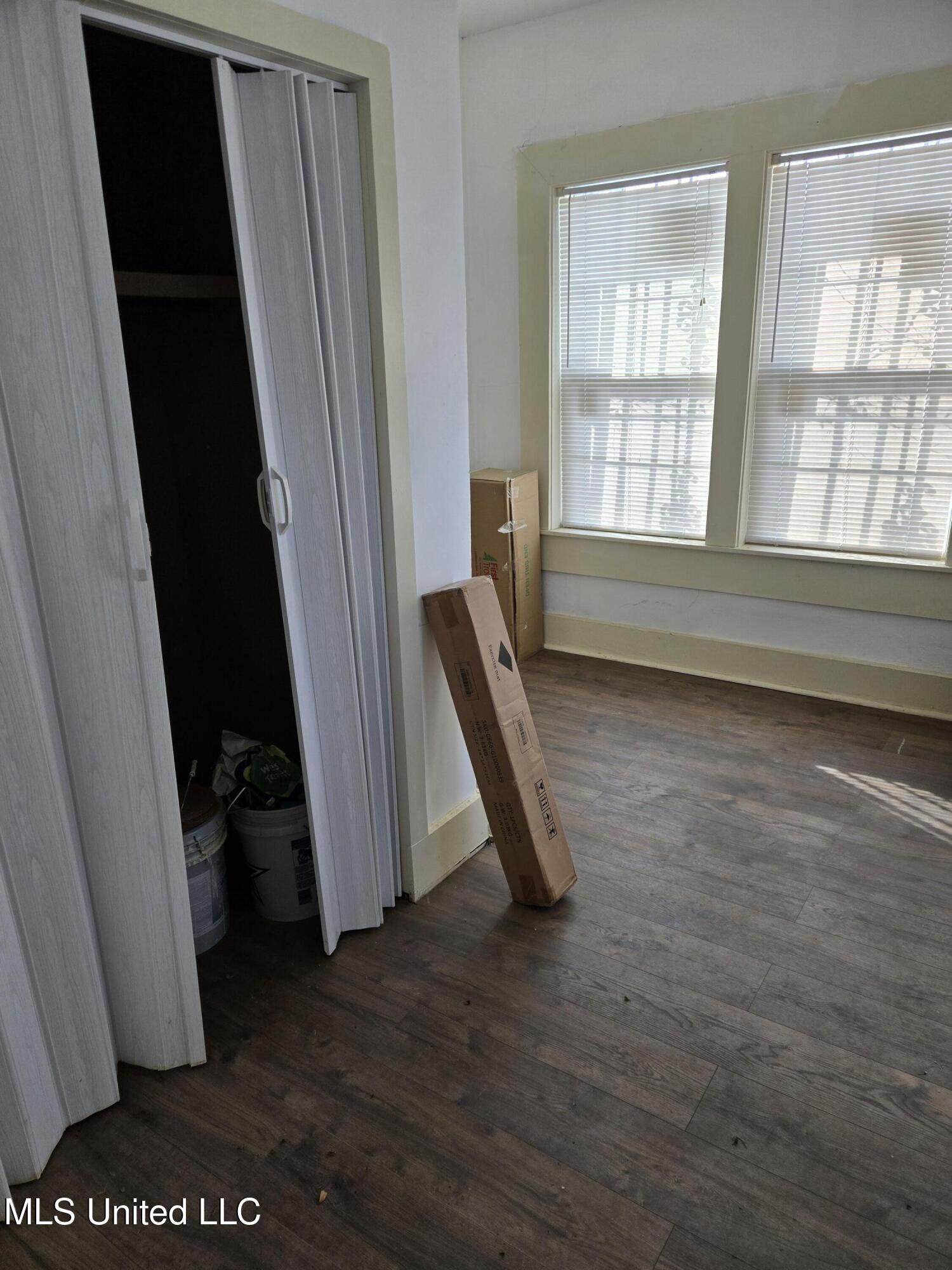 322 South Westview Street Jackson, MS 39202 - Photo 13 of 21 Bedroom