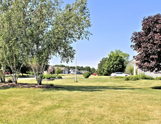 $55,000 | 15582 Douglas Avenue, Sandwich, IL 60548