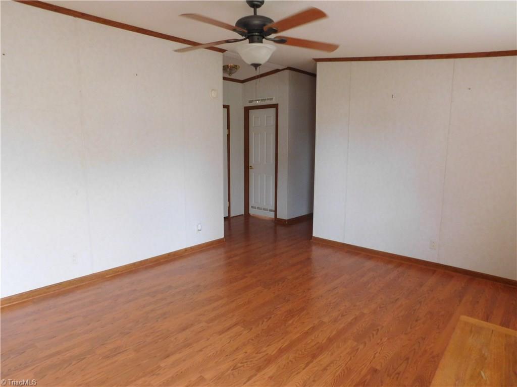 953 Foxfire Road Asheboro, NC 27205 - Photo 4 of 23 Gallery Image 4