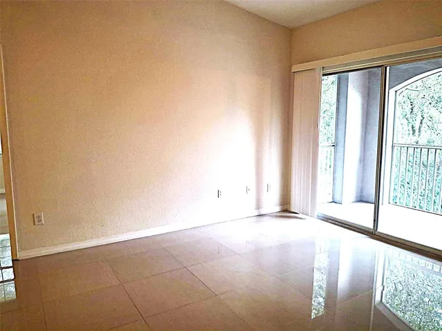 a view of a large window with an outdoor space