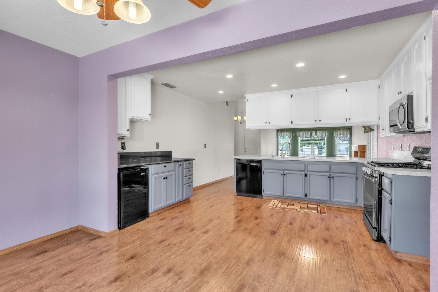 663 Carr Way Galt, CA 95632 - Photo 12 of 28