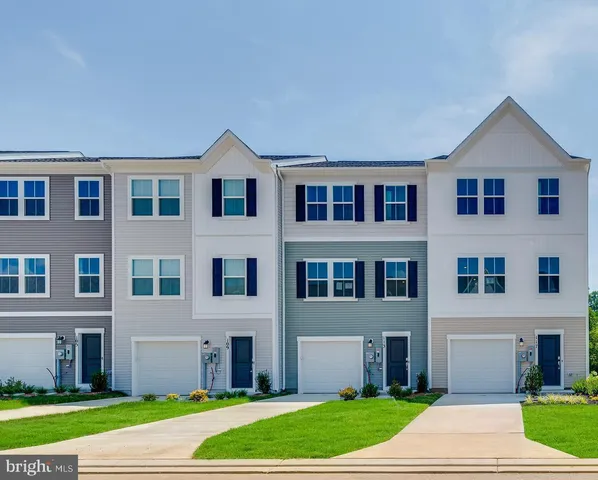 $268,836 | 125 Canning Road, Unit HARRIETT, Inwood, WV 25428