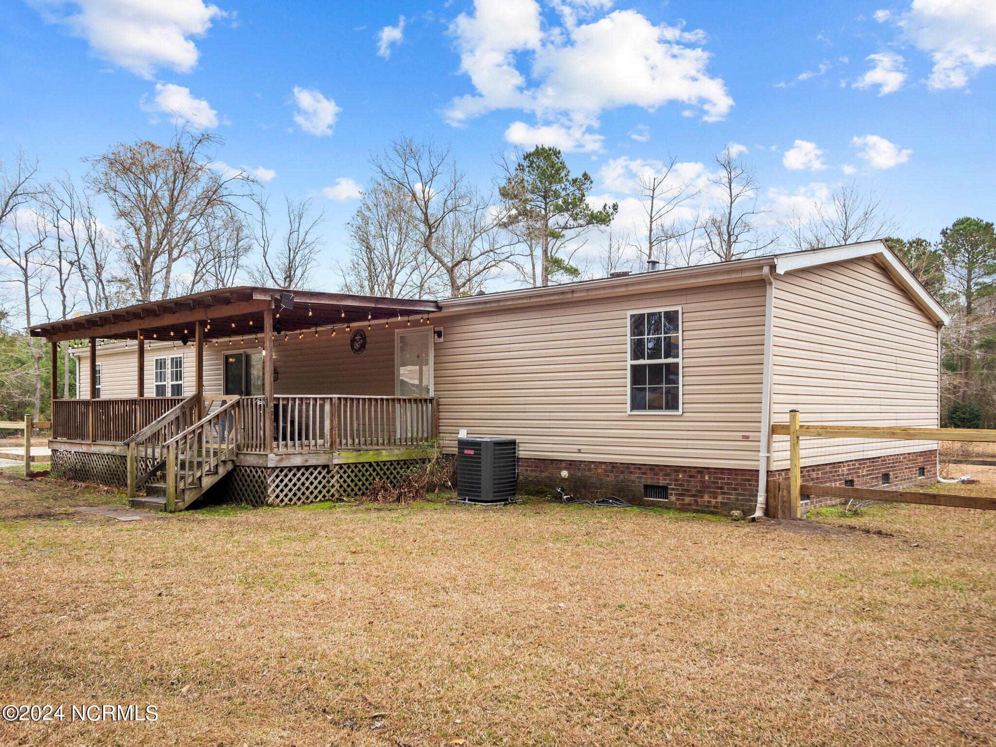 2052 Haws Run Road Maple Hill, NC 28454 - Photo 7 of 50 7-web-or-mls-07