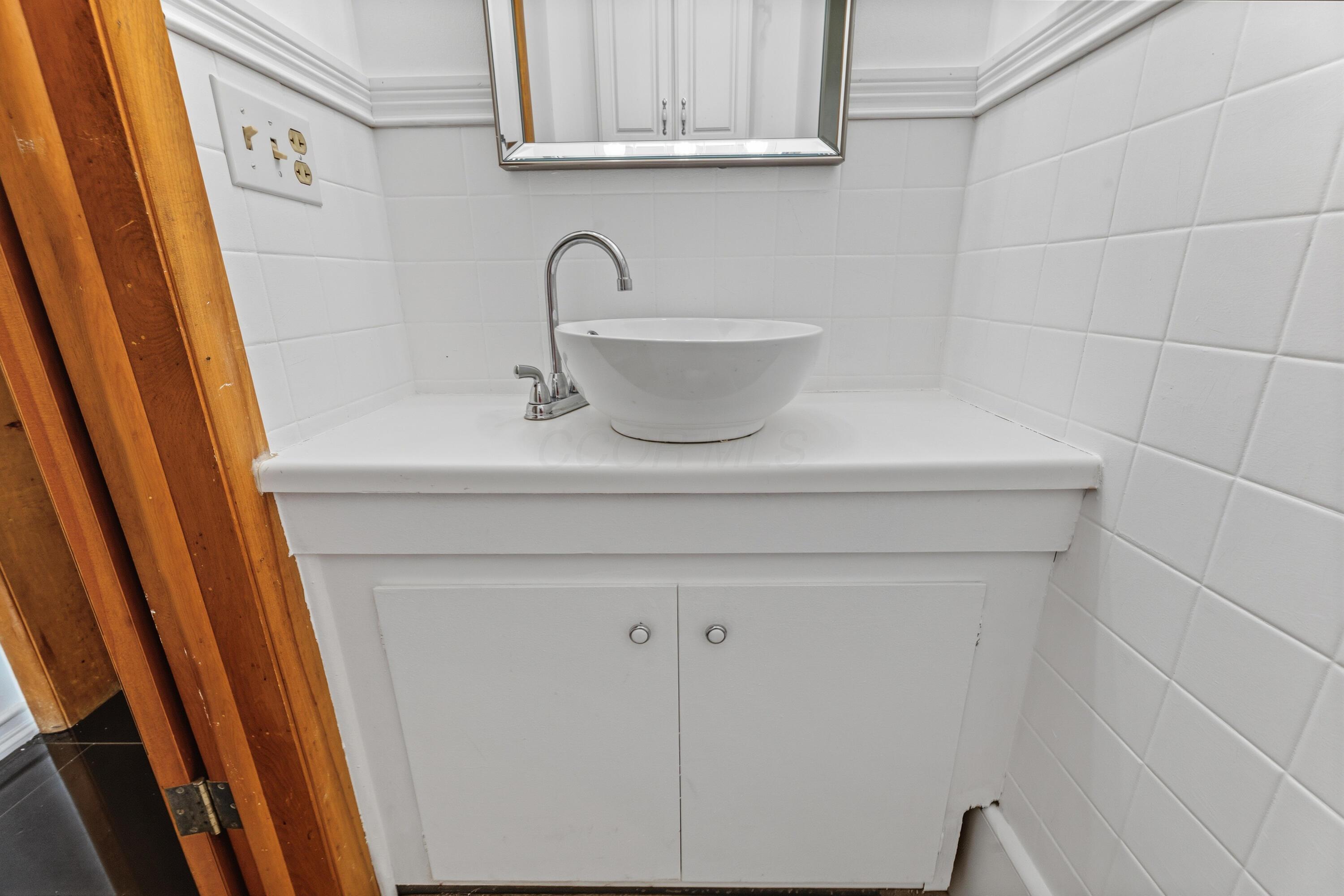 4356 Dublin Road Columbus, OH 43221 - Photo 38 of 77