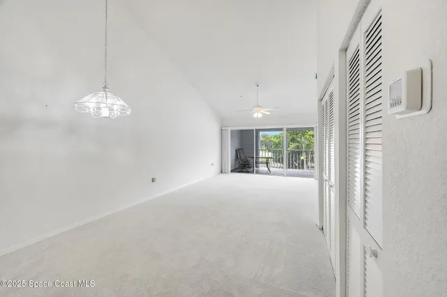 a view of empty room with window