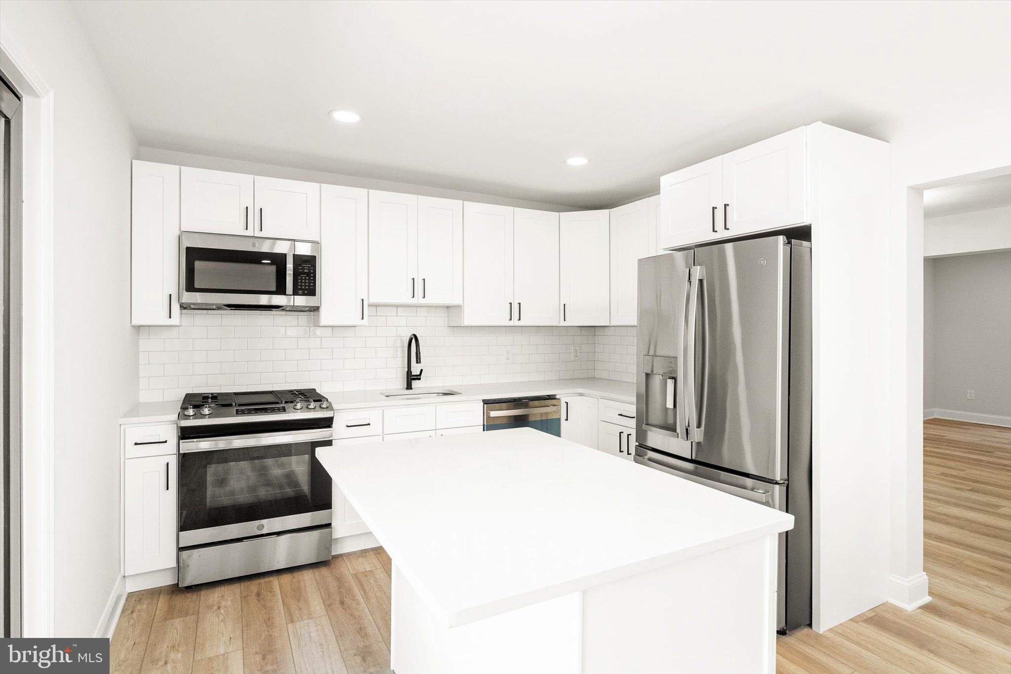 566 Fairfield Road East Windsor, NJ 08520 - Photo 11 of 26 Gallery Image 11