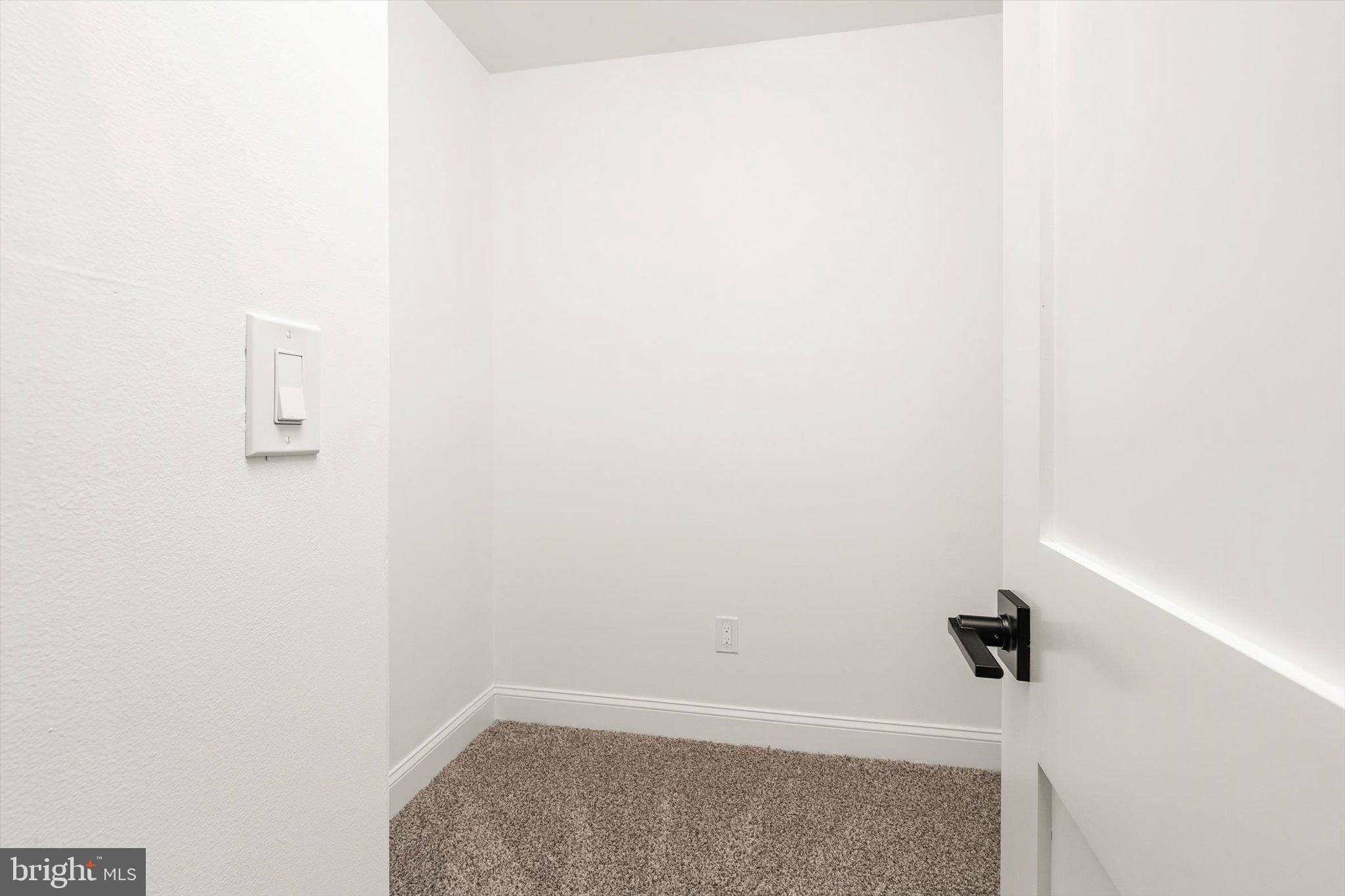 566 Fairfield Road East Windsor, NJ 08520 - Photo 18 of 26 Gallery Image 18
