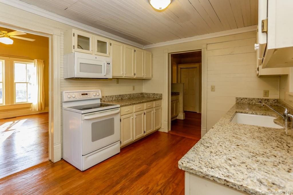 184 South Ridgecrest Street Rutherfordton, NC 28139 - Photo 3 of 30