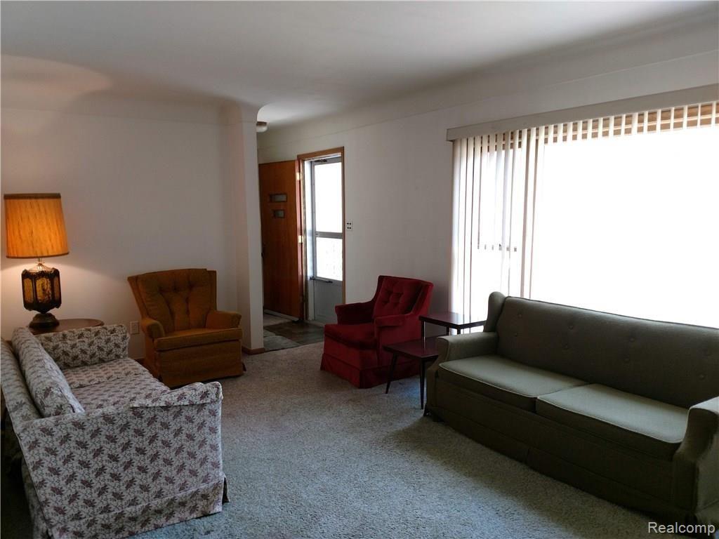14696 Merriman Road Livonia, MI 48154 - Photo 5 of 11