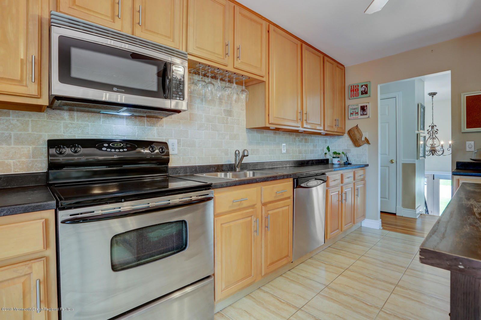 6 Kenmore Road Freehold, NJ 07728 - Photo 12 of 34 12_11Kitchen_mls