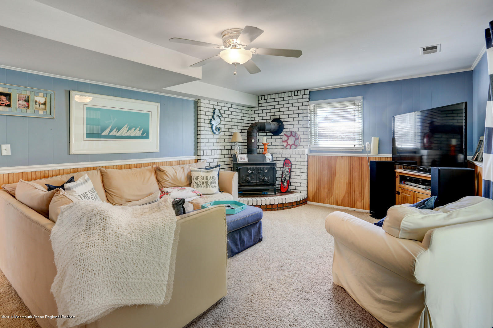 6 Kenmore Road Freehold, NJ 07728 - Photo 16 of 34 16_15Family_Room_mls