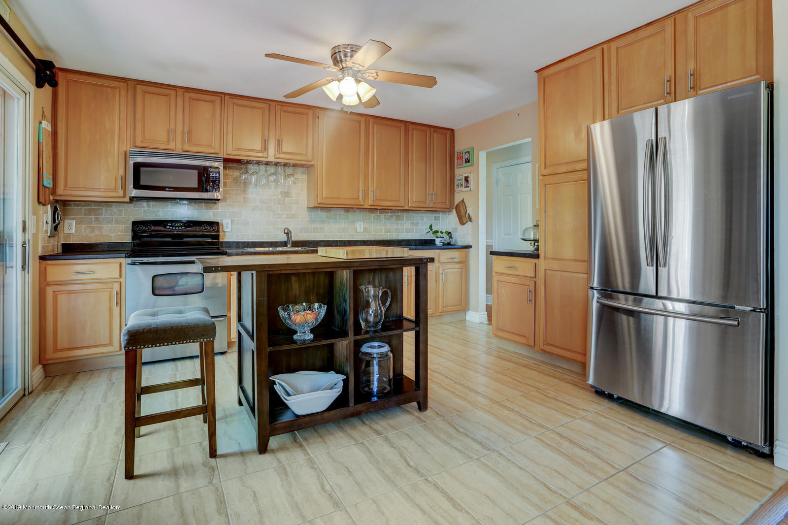 6 Kenmore Road Freehold, NJ 07728 - Photo 9 of 34 09_08Kitchen_mls