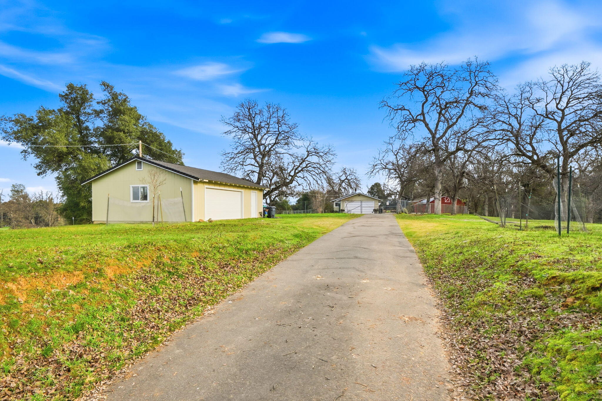 19690 Harp Road Cottonwood, CA 96022 - Photo 24 of 97 a house view with a garden space