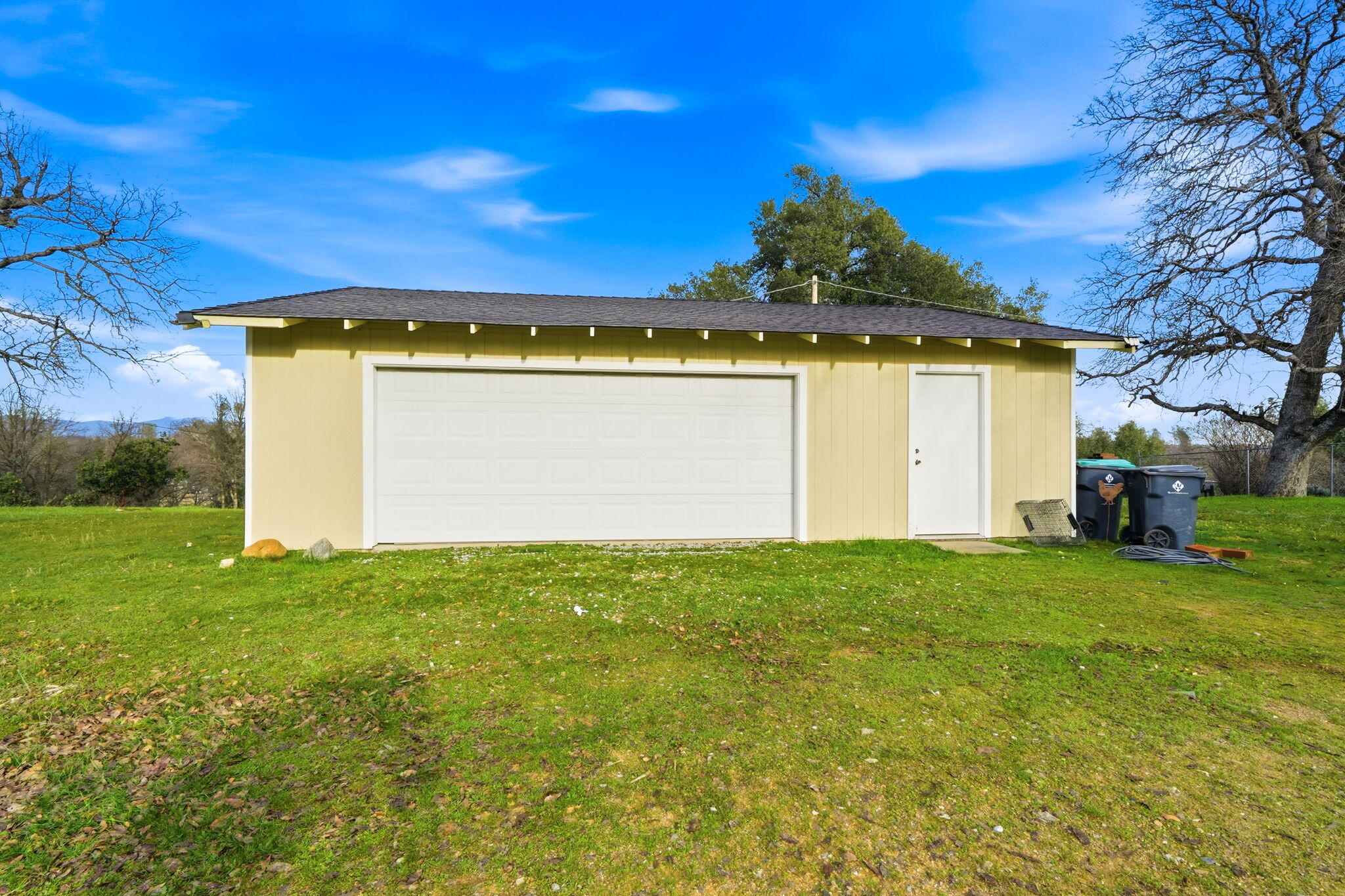 19690 Harp Road Cottonwood, CA 96022 - Photo 25 of 97 a view of a house with a yard