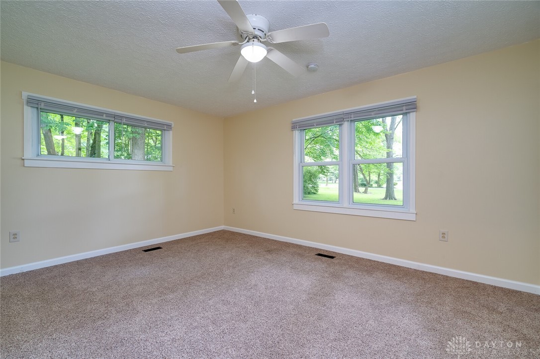 2883 Red Oak Road Dayton, OH 45432 - Photo 20 of 31 Gallery Image 20