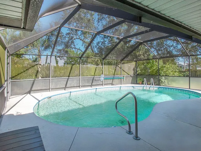 $369,900 | 124 Hinchman Avenue, Sebastian, FL 32958