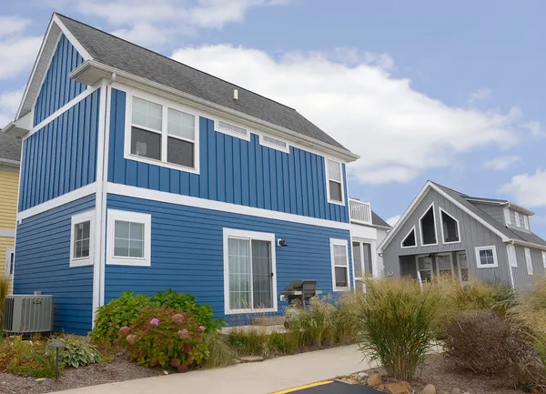$399,000 | 179 Leeward Way, Unit 21, Ottawa, IL 61350
