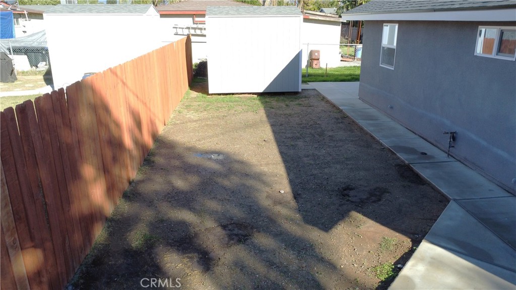 1702 Kippy Drive Colton, CA 92324 - Photo 8 of 24 a view of a back yard of the house