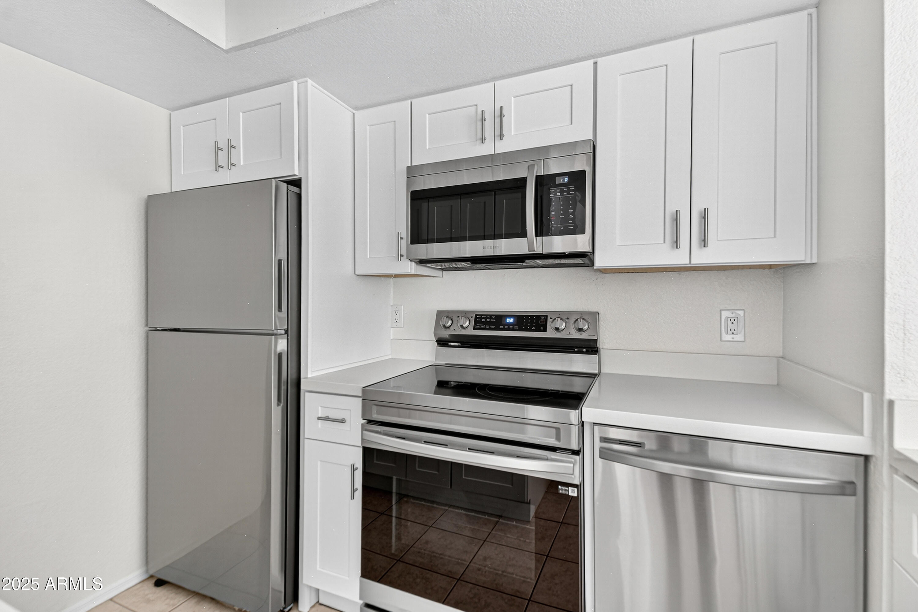 4850 East Desert Cove Avenue, Unit 330 Scottsdale, AZ 85254 - Photo 3 of 20 029_PER_7619