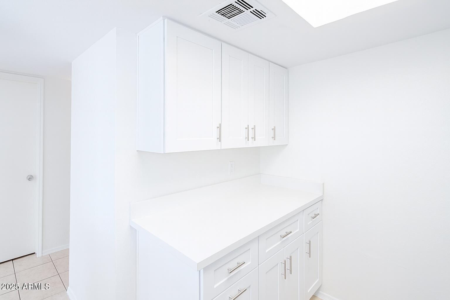 4850 East Desert Cove Avenue, Unit 330 Scottsdale, AZ 85254 - Photo 5 of 20 85d5591a6cc3020b7ff6f69e05199a44be44fb4e