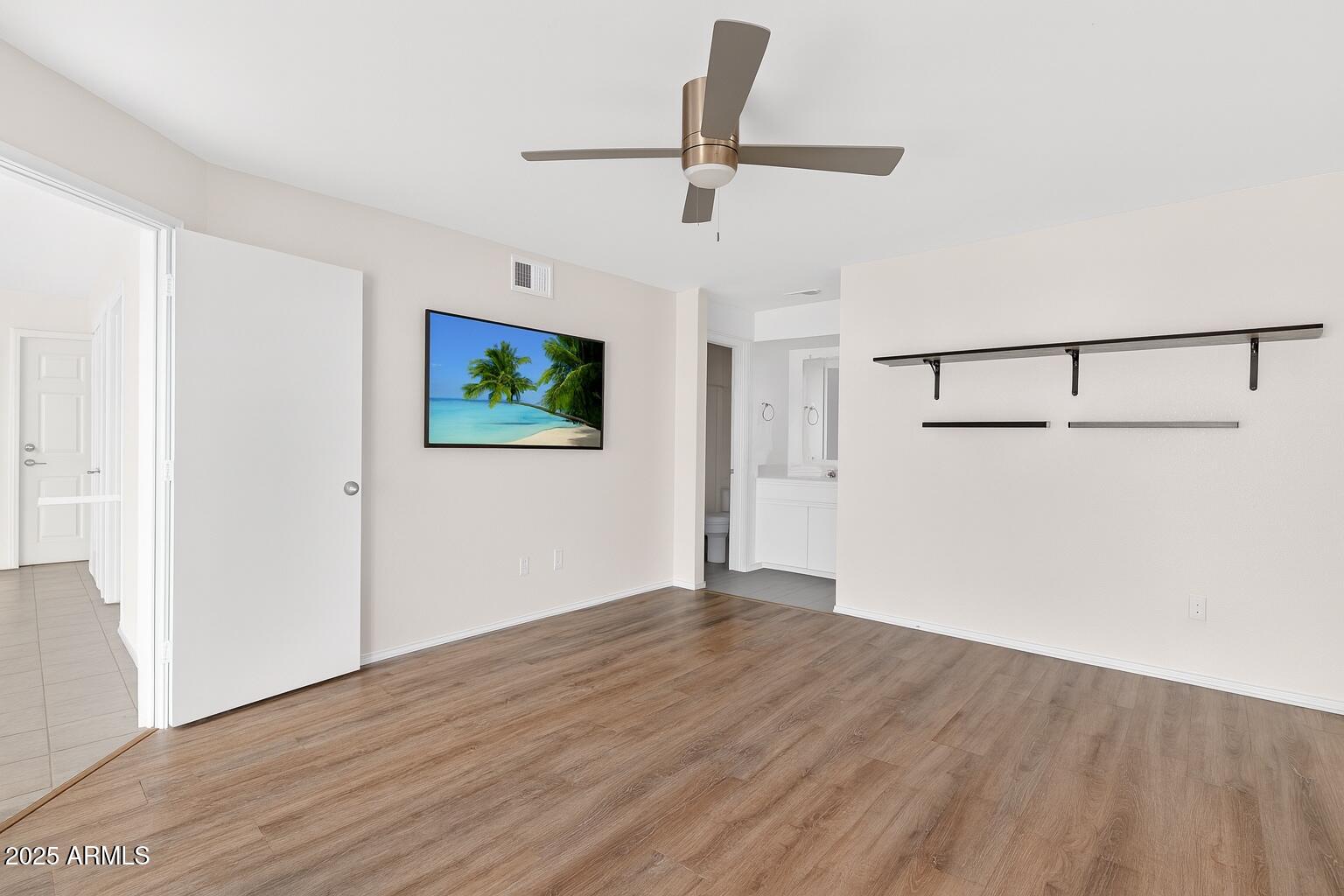 4850 East Desert Cove Avenue, Unit 330 Scottsdale, AZ 85254 - Photo 10 of 20 d4b6d8abcdbaa362cc028443f83a6d65ab39710c