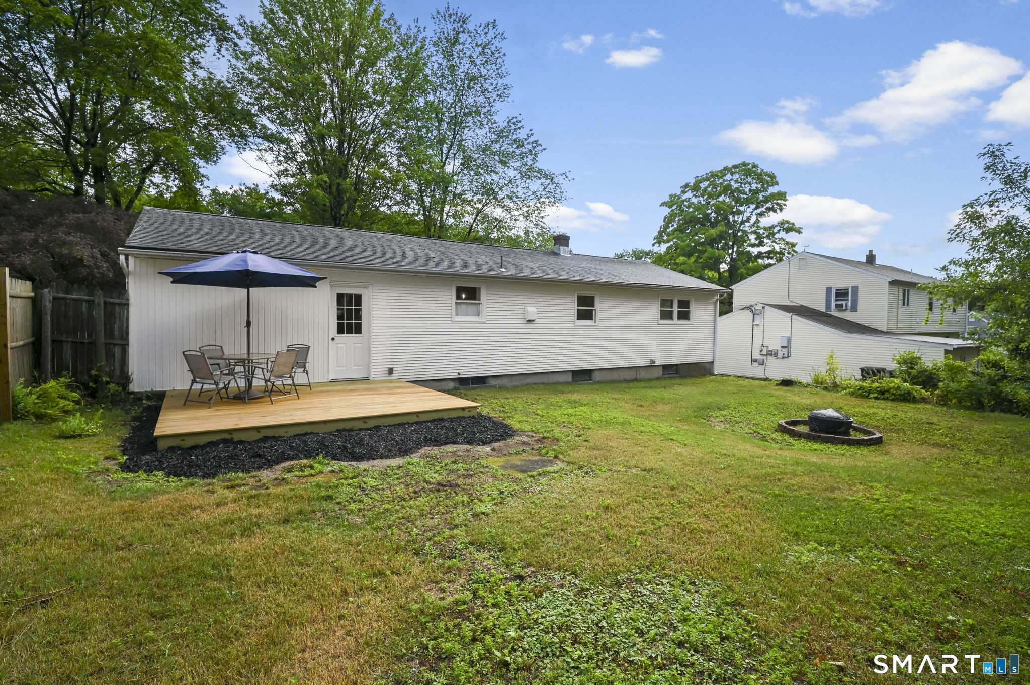 31 Meadowlark Road Enfield, CT 06082 - Photo 20 of 25 Alternate view of the rear of the home
