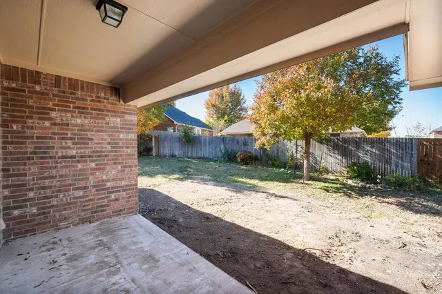 $2,350 | 1613 Country Hills Drive, Midlothian, TX 76065
