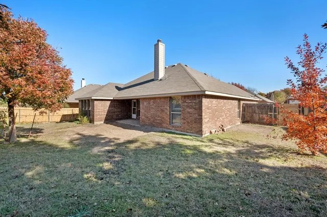 $2,350 | 1613 Country Hills Drive, Midlothian, TX 76065