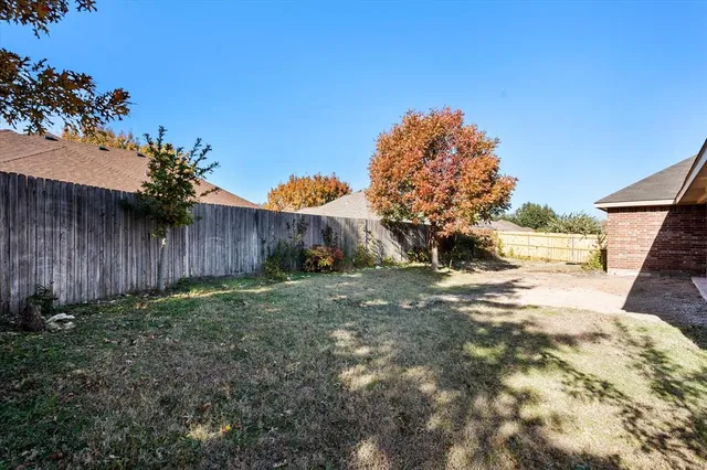 $2,350 | 1613 Country Hills Drive, Midlothian, TX 76065